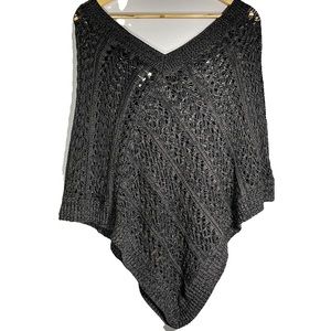 Mudd Women’s Black/Gray Sweater Poncho Size L/XL